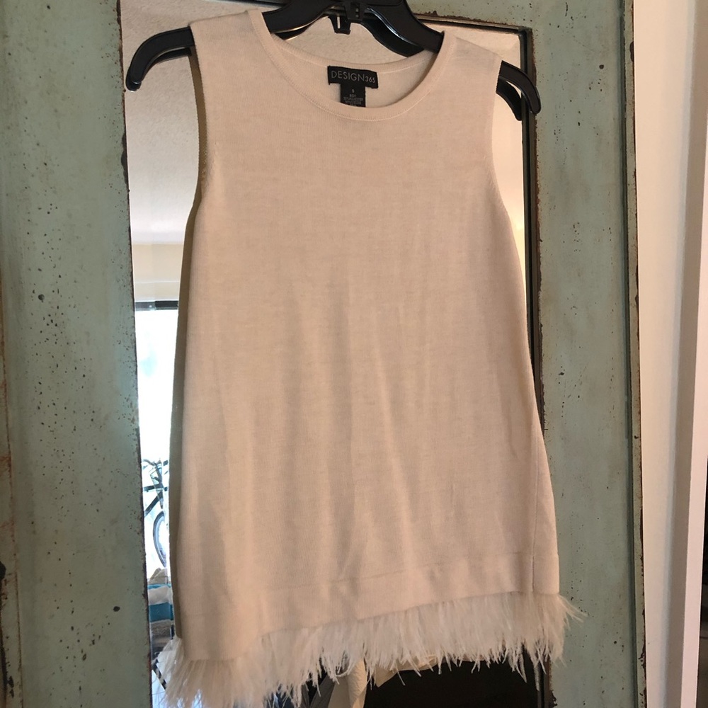 Design365 feather hem tank